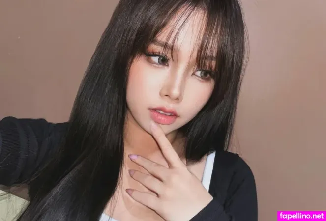 Glenda Wongso OnlyFans Thumbnail #MQqrKWXTAM