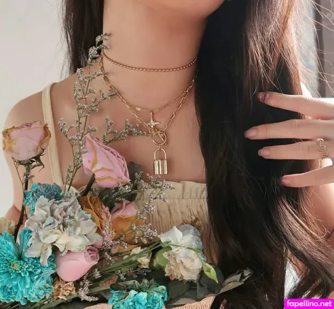 Glenda Wongso OnlyFans Thumbnail #MfoCbYCTXb