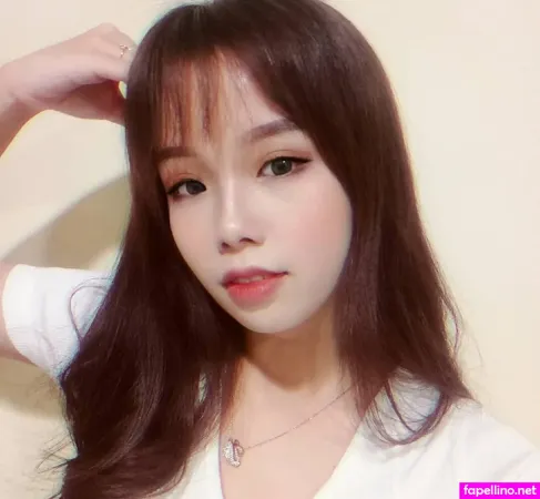 Glenda Wongso OnlyFans Thumbnail #RHR0BAXI7z