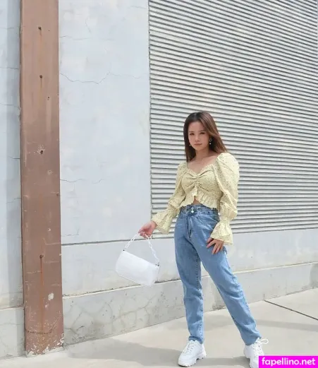 Glenda Wongso OnlyFans Thumbnail #uRVGIT6MlG