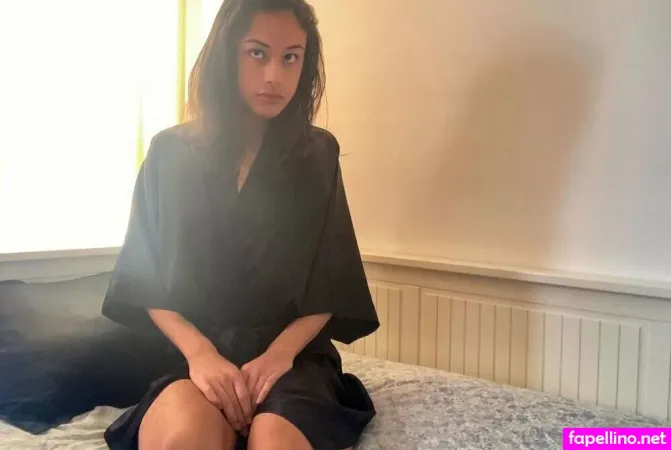 Glisteningone OnlyFans Thumbnail #NTAq0XFpFT