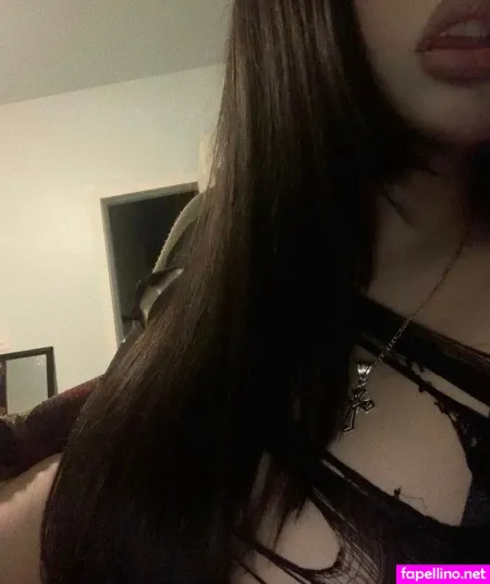 Glistenlovve OnlyFans Thumbnail #okrVbXyMgF