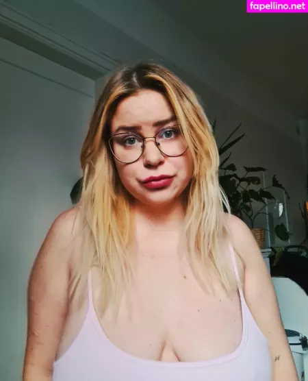 Glitterbabeprincess OnlyFans Thumbnail #hXpOUt1oeb