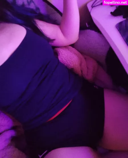 Glitterbby21 OnlyFans Thumbnail #siJAHjRrNB