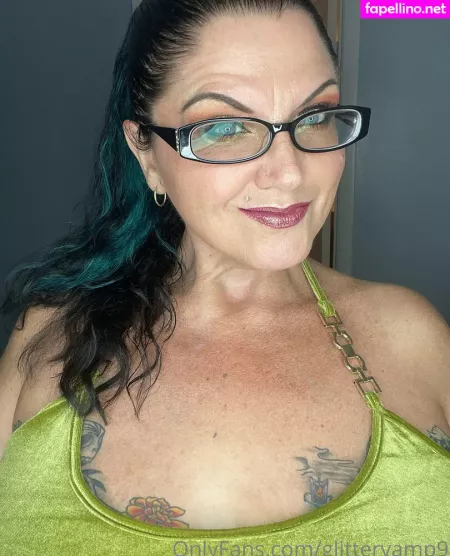 Glittervamp9 OnlyFans Thumbnail #nEBwiKg7KM
