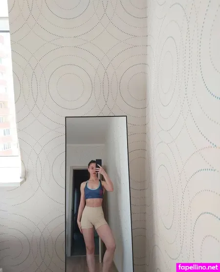 Glommy OnlyFans Thumbnail #y8NBDwfmL7