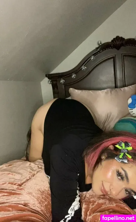 Gloomybbyy OnlyFans Thumbnail #V5LlWhmUxZ