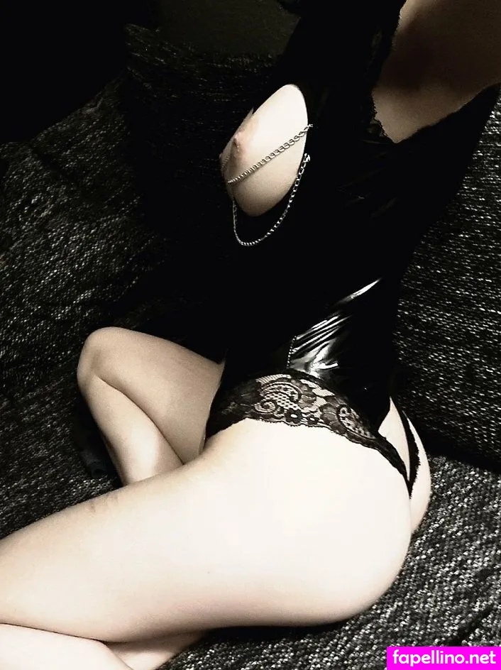 ezra, gloomiezz Nude Leaked OnlyFans Photo #B2xjqqw5vr