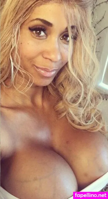 Gloria Lamour OnlyFans Thumbnail #VTdiZXRstR