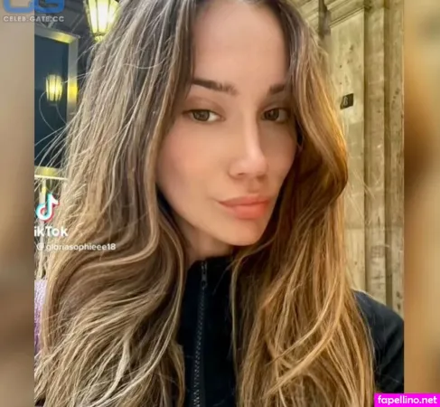 Gloria Sophie Burkandt OnlyFans Thumbnail #7hAN4ByBIT