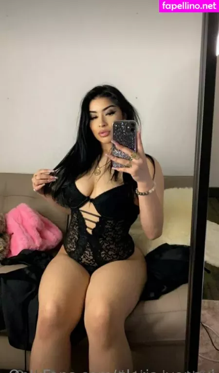 Gloria Vonavi OnlyFans Thumbnail #lLkxdl4Ofu