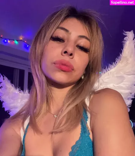 Glossyjocie OnlyFans Thumbnail #HbV4VepQMt