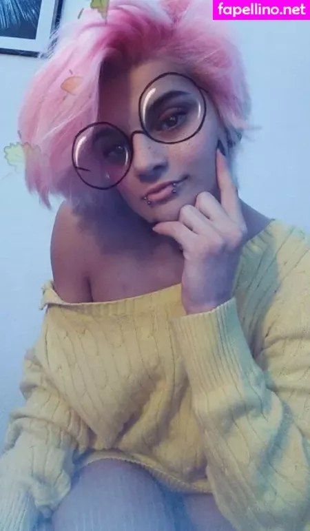 Glowsticksss OnlyFans Thumbnail #SsprfEtt3Z
