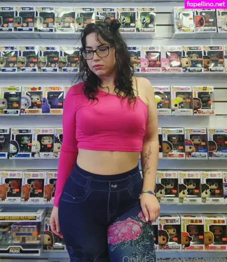 Glowxy OnlyFans Thumbnail #QZjAKfAlgo