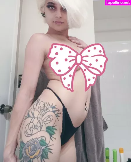 Glowyhole OnlyFans Thumbnail #e0Xmv2CeaM