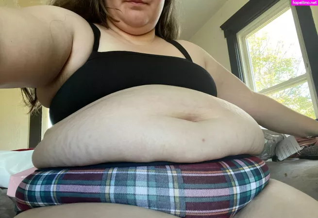 Gluttonoussquid OnlyFans Thumbnail #4YsJ1EppQS