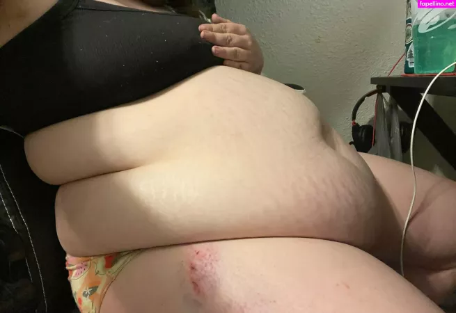 Gluttonoussquid OnlyFans Thumbnail #QYjfPGFhZI