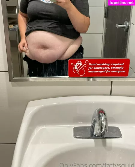 Gluttonoussquid OnlyFans Thumbnail #Yj7WwjeAVo