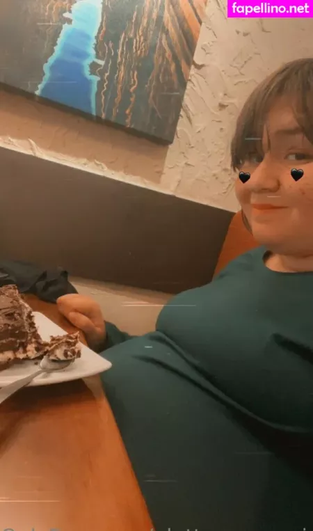 Gluttonoussquid OnlyFans Thumbnail #aEEnVBLoyX