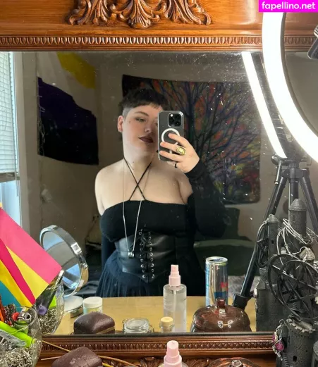 Goblinqueenfree OnlyFans Thumbnail #2NoBZf7LzU
