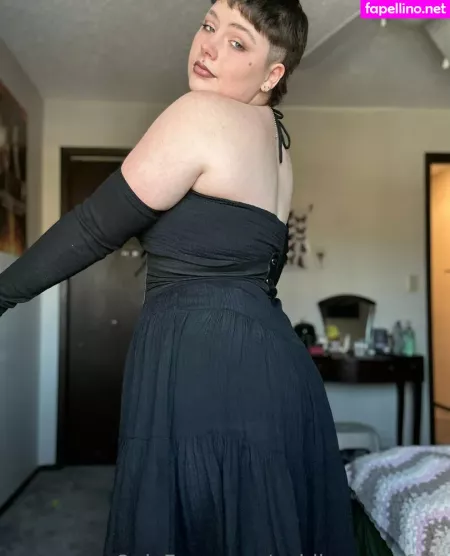 Goblinqueenfree OnlyFans Thumbnail #71IiEzsasy