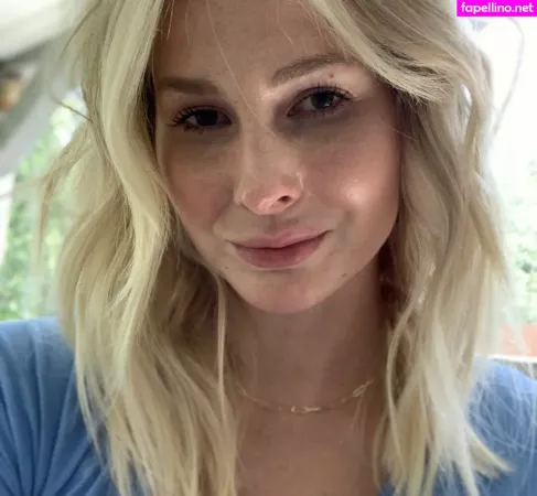 Goddess Amanda OnlyFans Thumbnail #4VBiG5VkV4