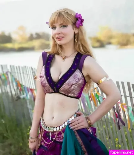 Goddess Aura OnlyFans Thumbnail #UK9DO3rNut