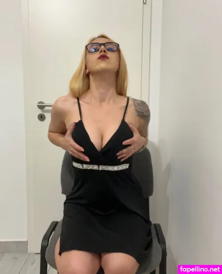 Goddess Blaze OnlyFans Thumbnail #safKb7CD1o