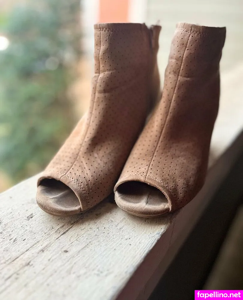 goddess.in.nylons, nina.goddessinnylons Nude Leaked OnlyFans Photo #49no2YzDkr