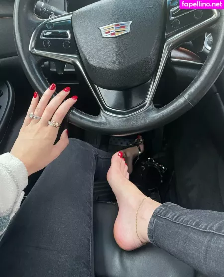 Goddess Kara OnlyFans Thumbnail #0WRxXITKE5