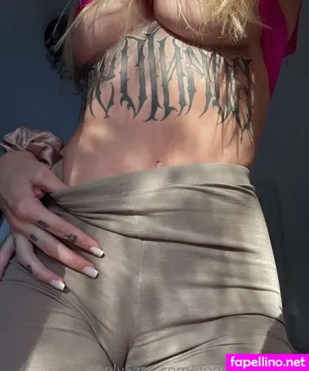 Goddess Kira Gold 1 OnlyFans Thumbnail #iB6ZYQixcm