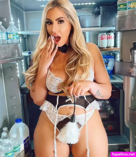 Goddess Luna OnlyFans Thumbnail #7oQm9CBhRq