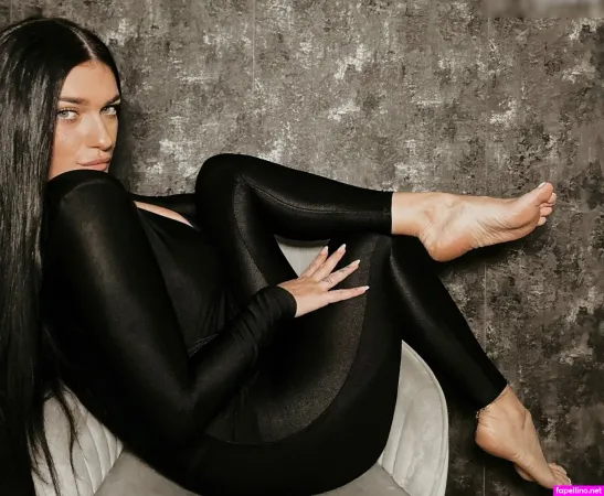 Goddess Mona OnlyFans Thumbnail #PACxO2jhNH