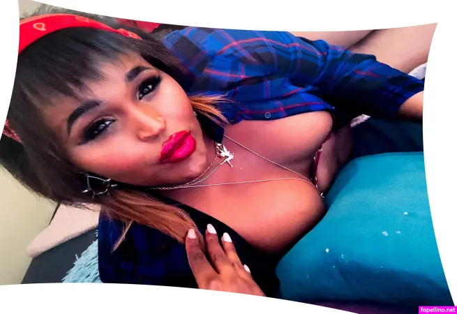 Goddess Oliviatwist OnlyFans Thumbnail #HpeAvmbn7K