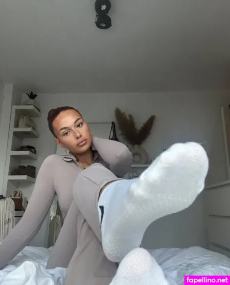 Goddess Sandy OnlyFans Thumbnail #DQrNUkT17y