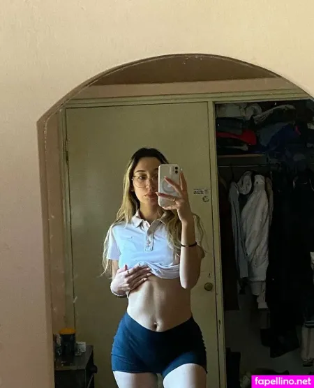 Goddess Sarax OnlyFans Thumbnail #ahUzUyun9W