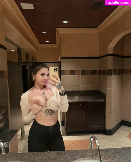 Goddess Si OnlyFans Thumbnail #B9rvfJobuz