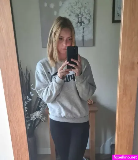 Goddess Sophie OnlyFans Thumbnail #xYLxHWNQU0