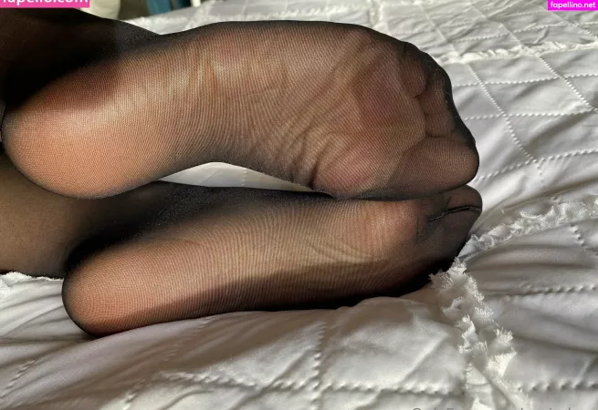 Goddess Suzie OnlyFans Thumbnail #IiwHQPynNF