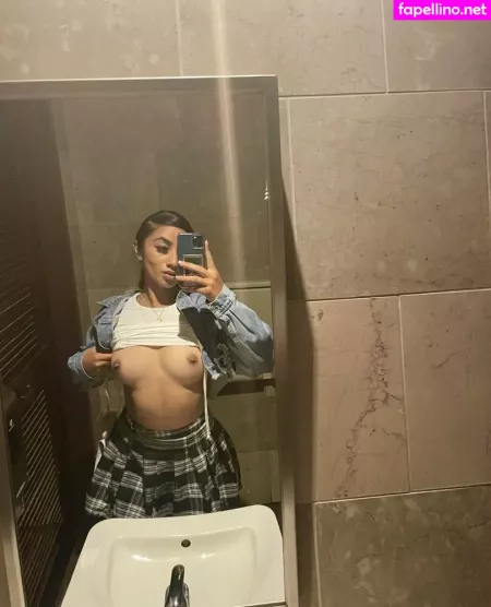 Goddess Teresa OnlyFans Thumbnail #4YXhqeFAUS