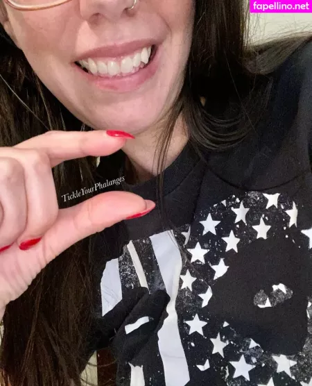 Goddess Tickle OnlyFans Thumbnail #cqV0uoXXdW