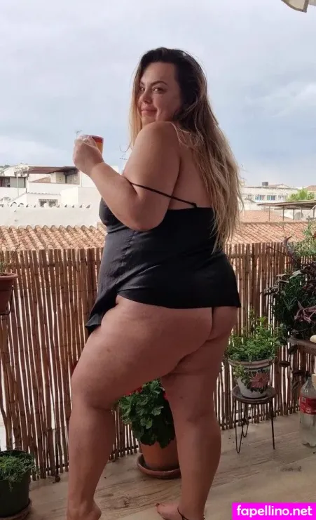 Goddess Totalia OnlyFans Thumbnail #p1VoumDtUd