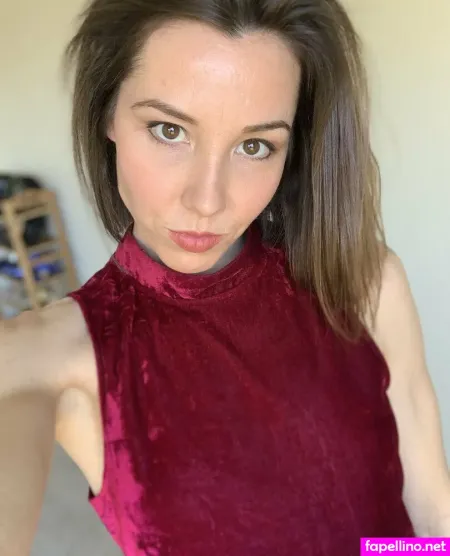 Goddess Wolfe OnlyFans Thumbnail #06GWC1hUzW