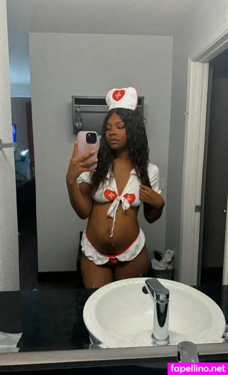 Goddessaliyah01 OnlyFans Thumbnail #Jvr2H9LCOn