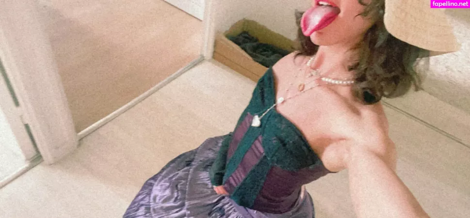 Goddessauroree OnlyFans Thumbnail #8ULI9FNYel