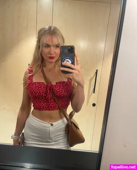 Goddessdommelia 1 OnlyFans Thumbnail #DWVdEfAdm4