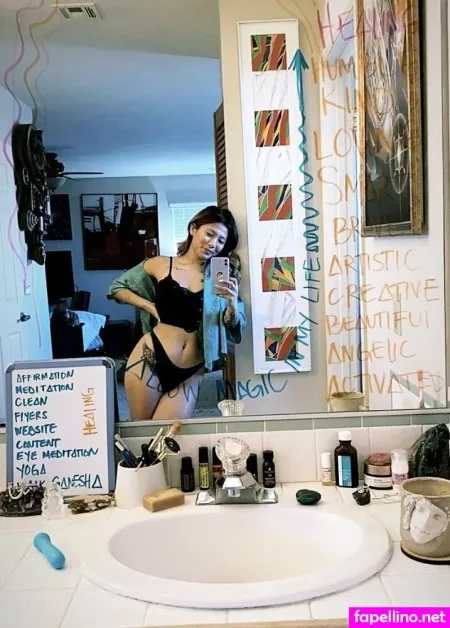 Goddessemberz OnlyFans Thumbnail #EEeHtsUInP