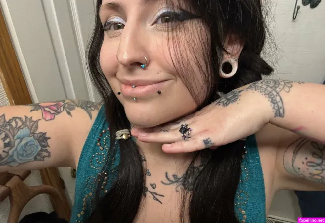 Goddessenviiifree OnlyFans Thumbnail #1b3EUm4C7V