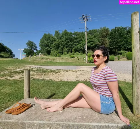Goddesshathafeet OnlyFans Thumbnail #US4wqTfKmN