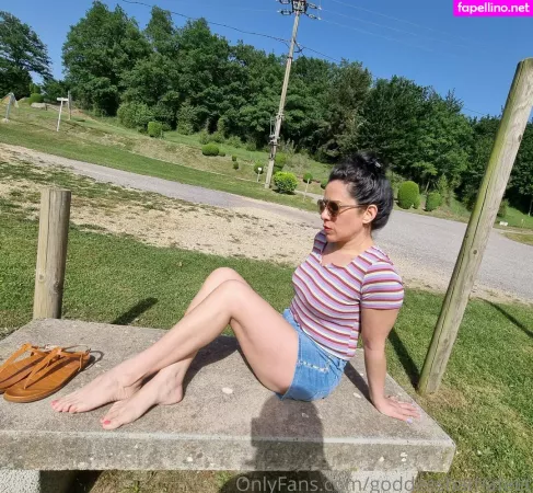 Goddesshathafeet OnlyFans Thumbnail #Yzh3CYsORN